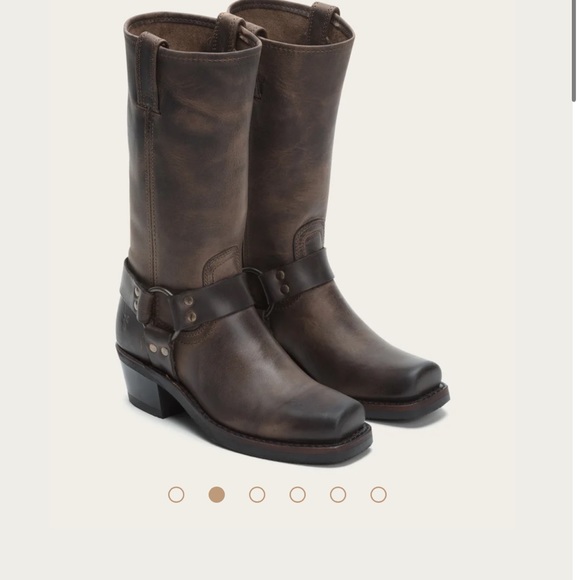 Frye boots size 8 - Picture 2 of 2